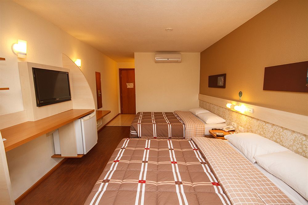 פונטה גרוסה Hotel 10 Ponta Grossa מראה חיצוני תמונה